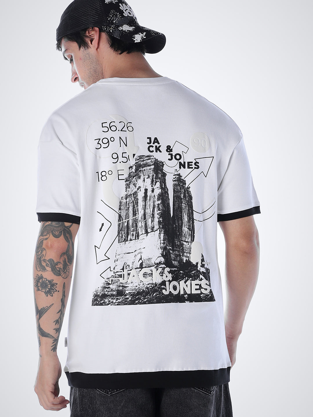 Printed Oversized T-shirt - White - M