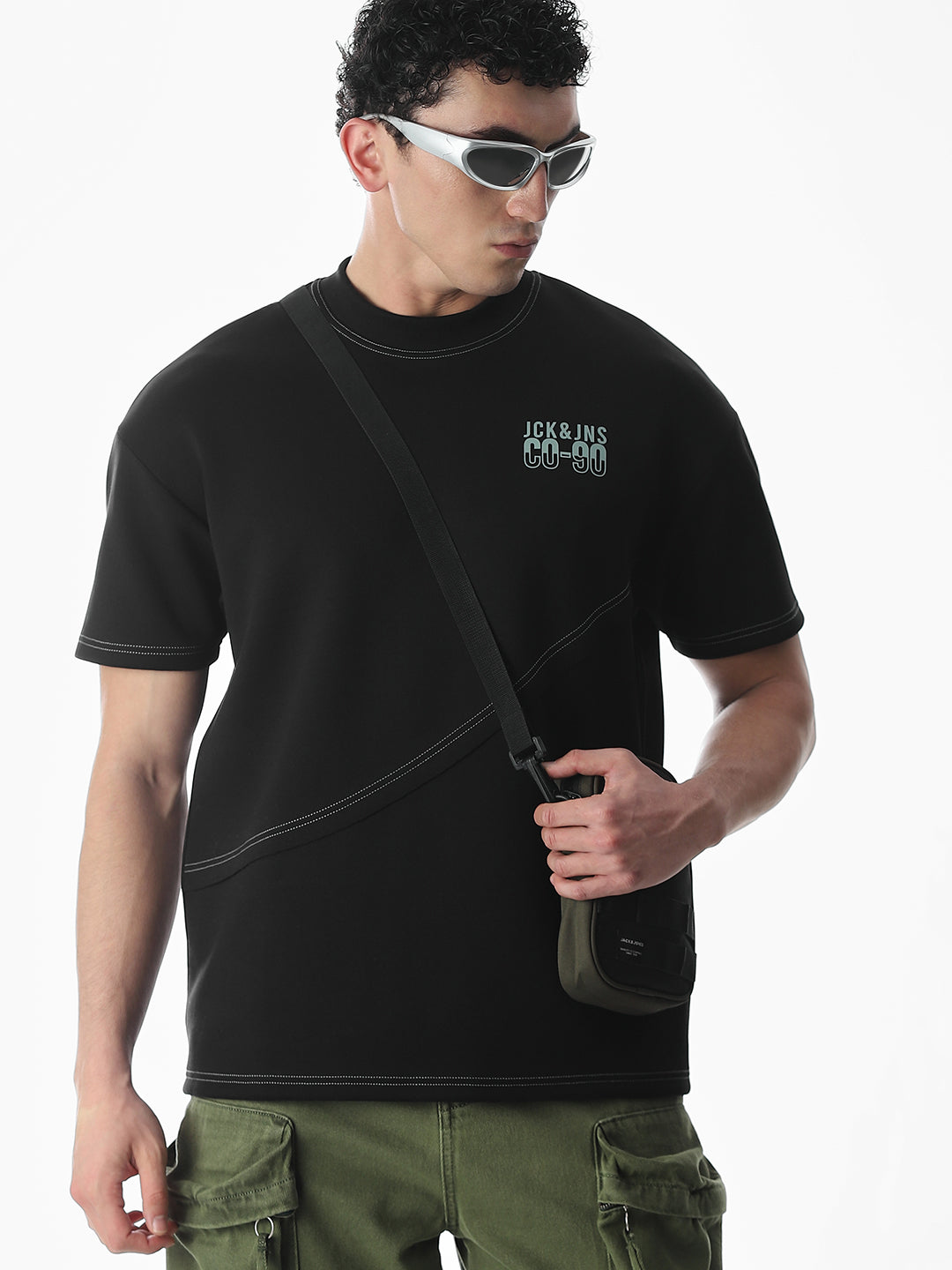 Contrast Stitch Boxy Fit T-shirt - S