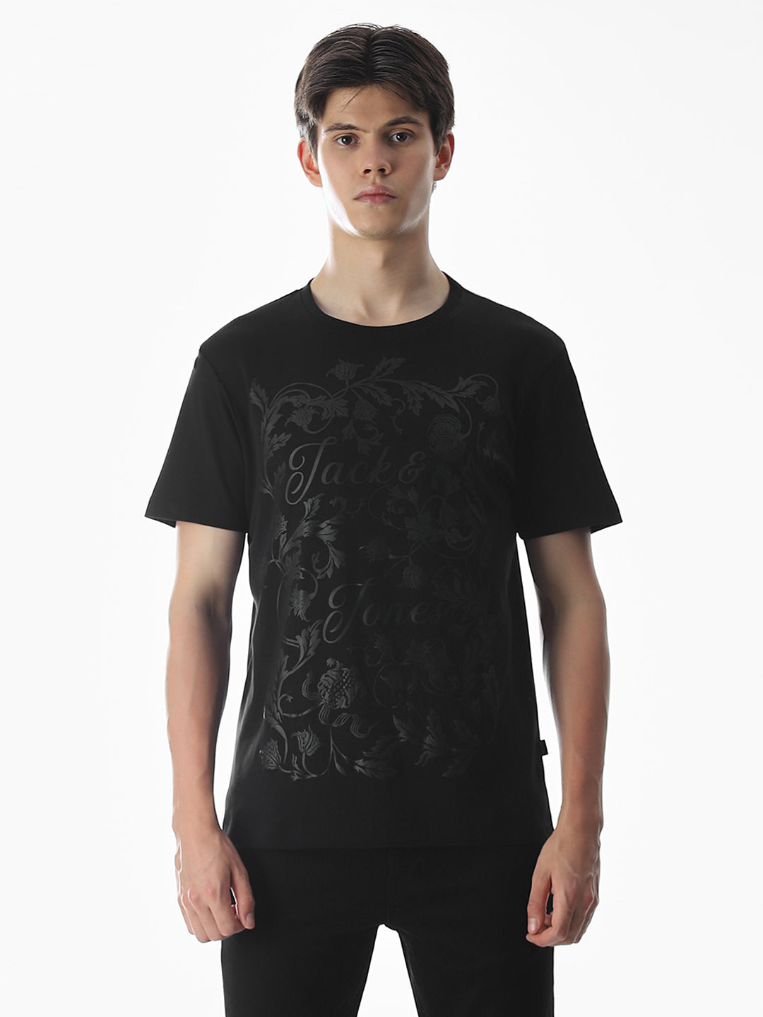 HACHYARDS Tシャツ ブラック 完売 Buy Black Abstract Print Cotton T-shirt for Mens Online at