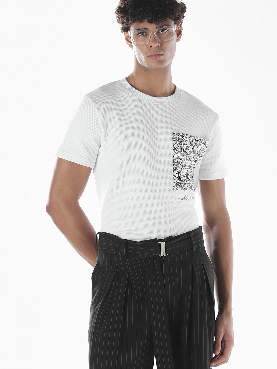Chest Pocket Crew Neck T-shirt- White