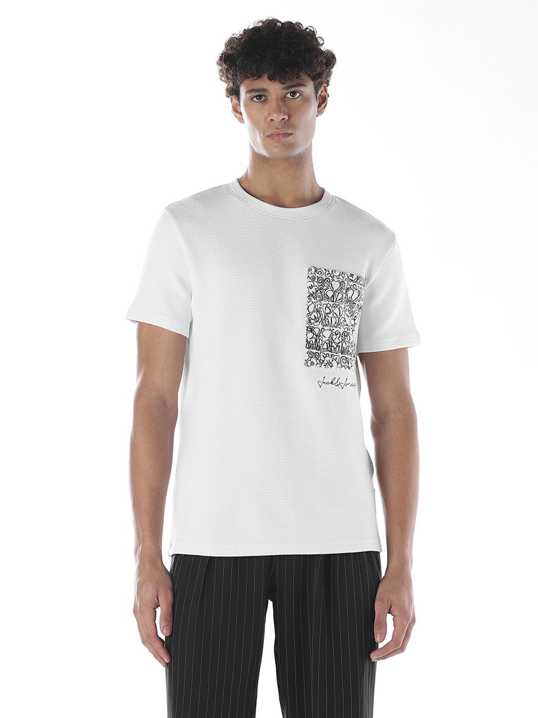 Chest Pocket Crew Neck T-shirt- White