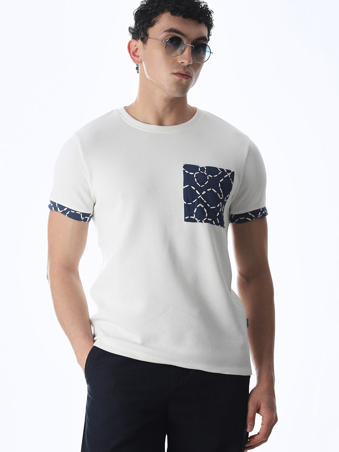 Embroidered Detail Cotton T-shirt - S