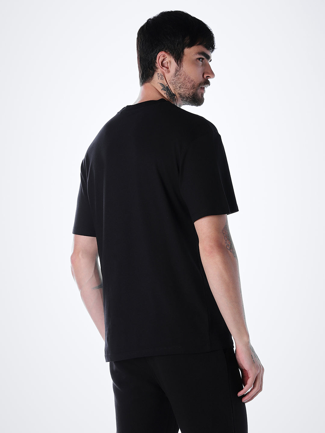Varsity O-Neck T-shirt - Black