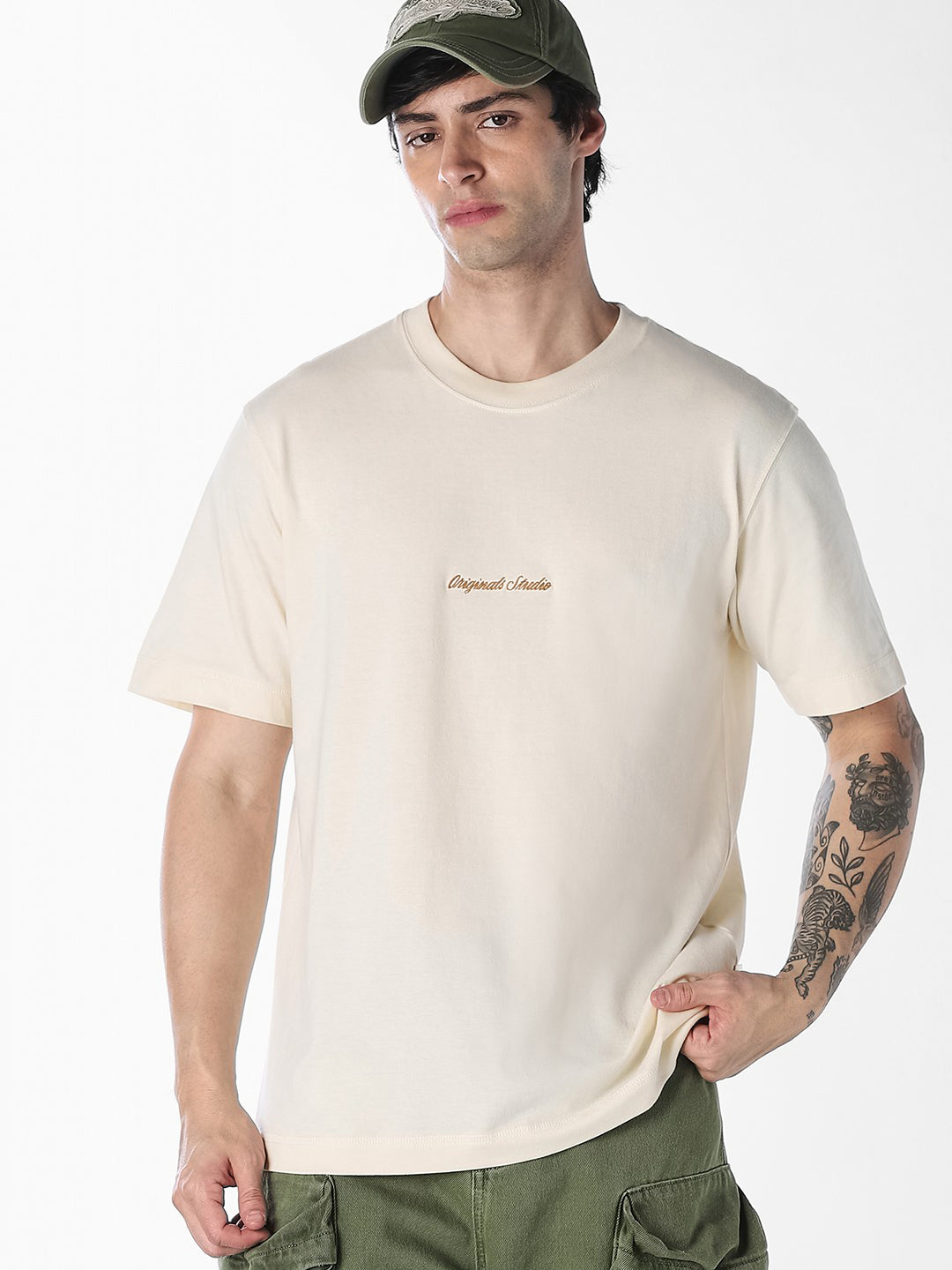 Men's Off White Relaxed Fit Crew Neck Embroidered T-Shirt