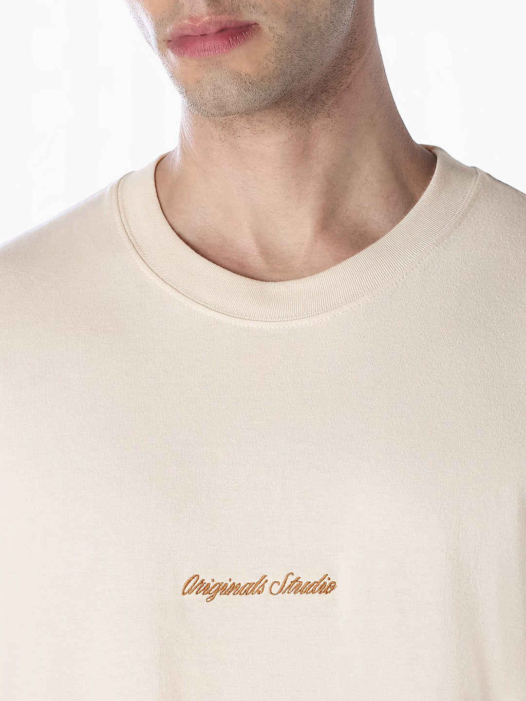 Men's Off White Relaxed Fit Crew Neck Embroidered T-Shirt