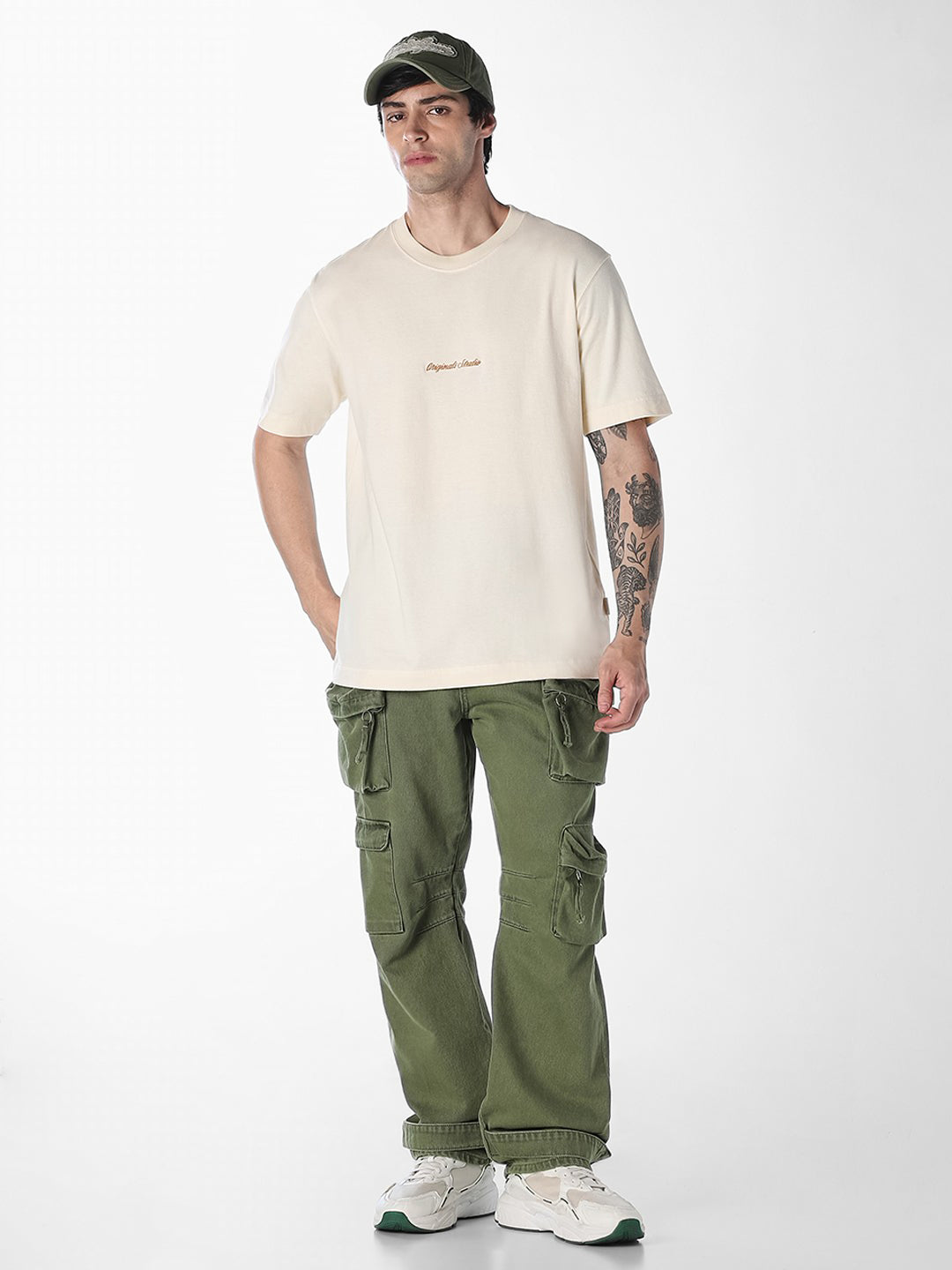Relaxed Fit Embroidered Logo T-shirt