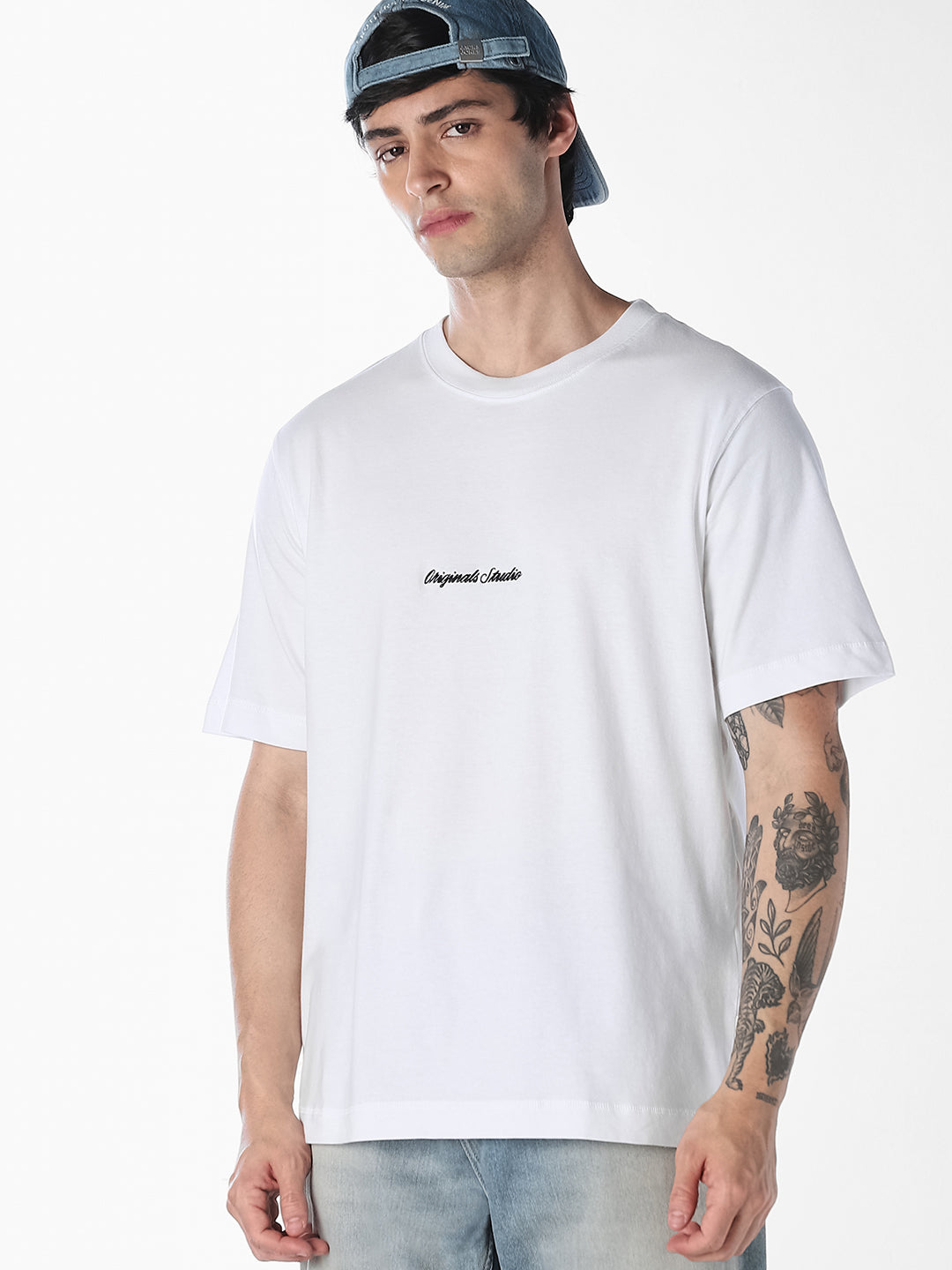 Men's White Relaxed Fit Crew Neck Embroidered T-Shirt - S