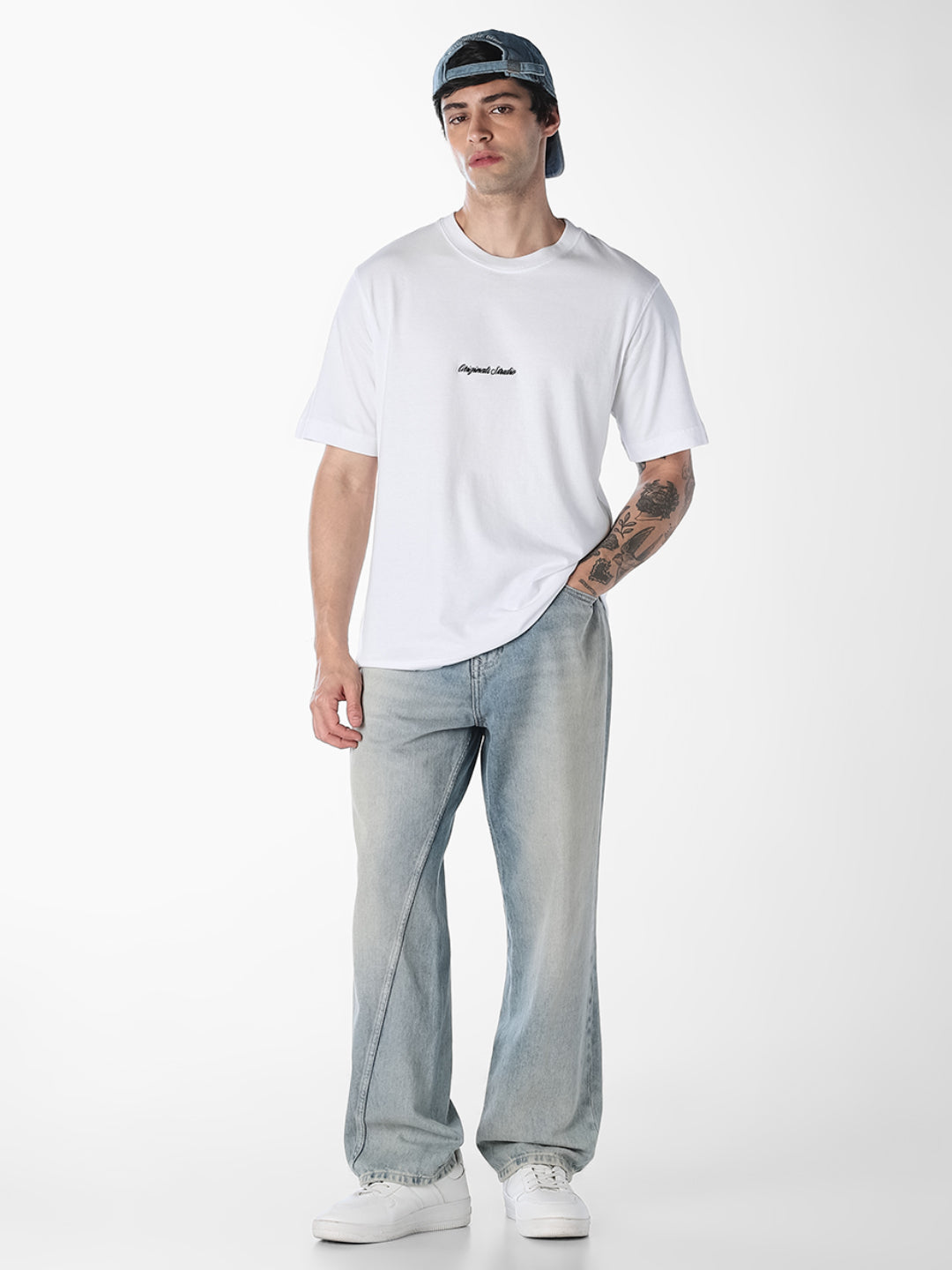 Men's White Relaxed Fit Crew Neck Embroidered T-Shirt