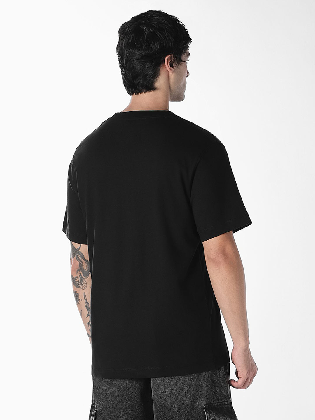 Relaxed Fit Embroidered Logo T-shirt - Black