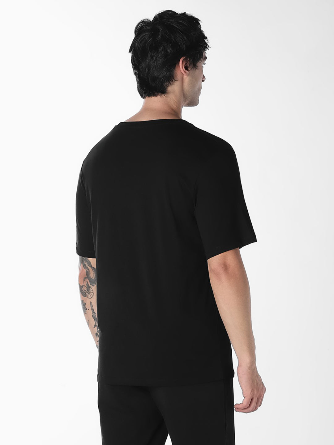 Men's Black Organic Cotton Slim Fit Crew Neck Logo T-Shirt