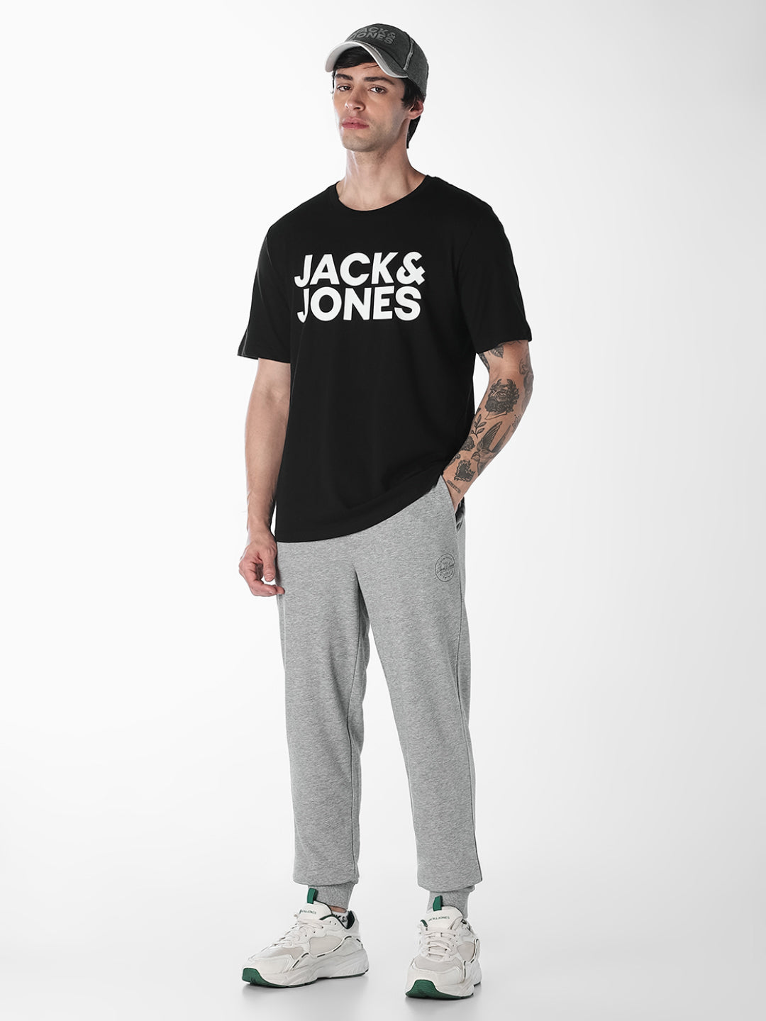 Logo Print Slim Fit O-Neck T-shirt - Black