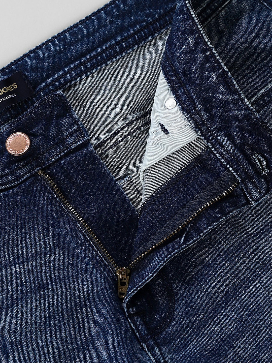 5 Pocket Distressed Clark Regular Fit Jeans