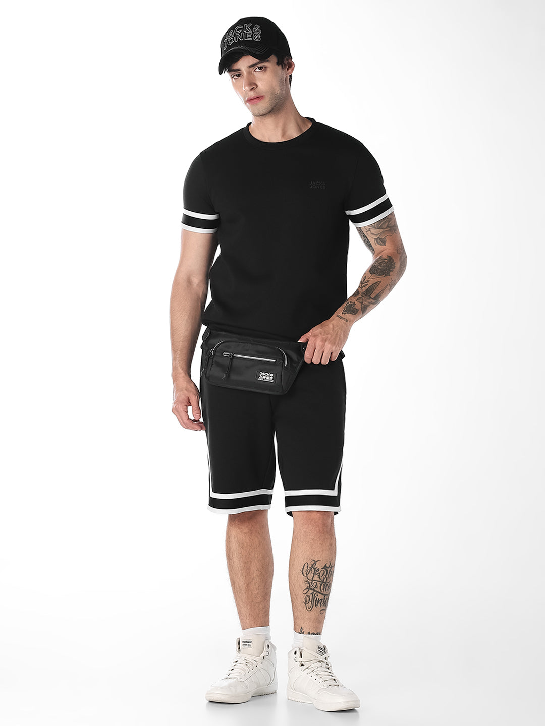 Contrast Striped Sleeves T-shirt