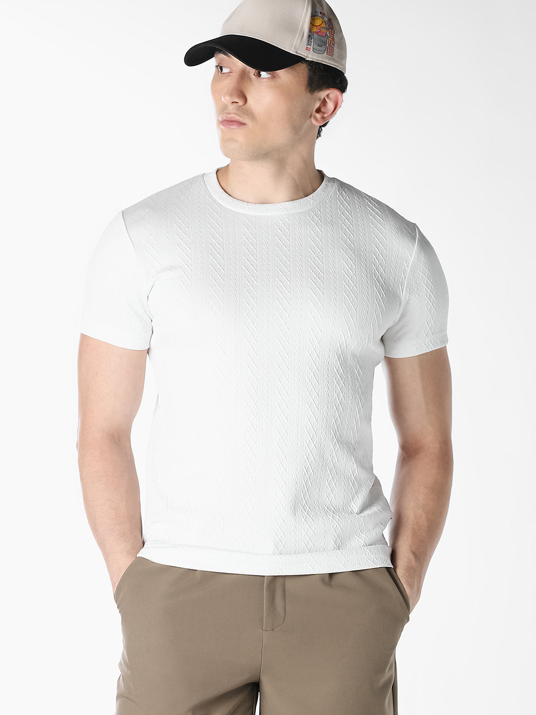 Textured Crew Neck T-shirt - L