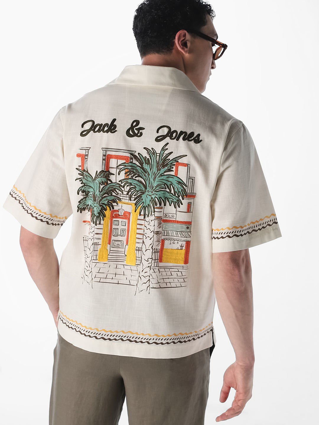 White Embroidered Oversized Shirt - L
