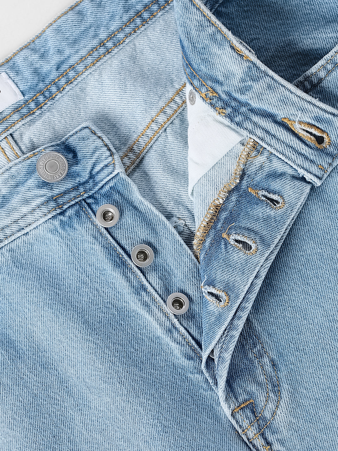 Men's Light Blue Loose Fit Low Rise Jeans With Button Fly