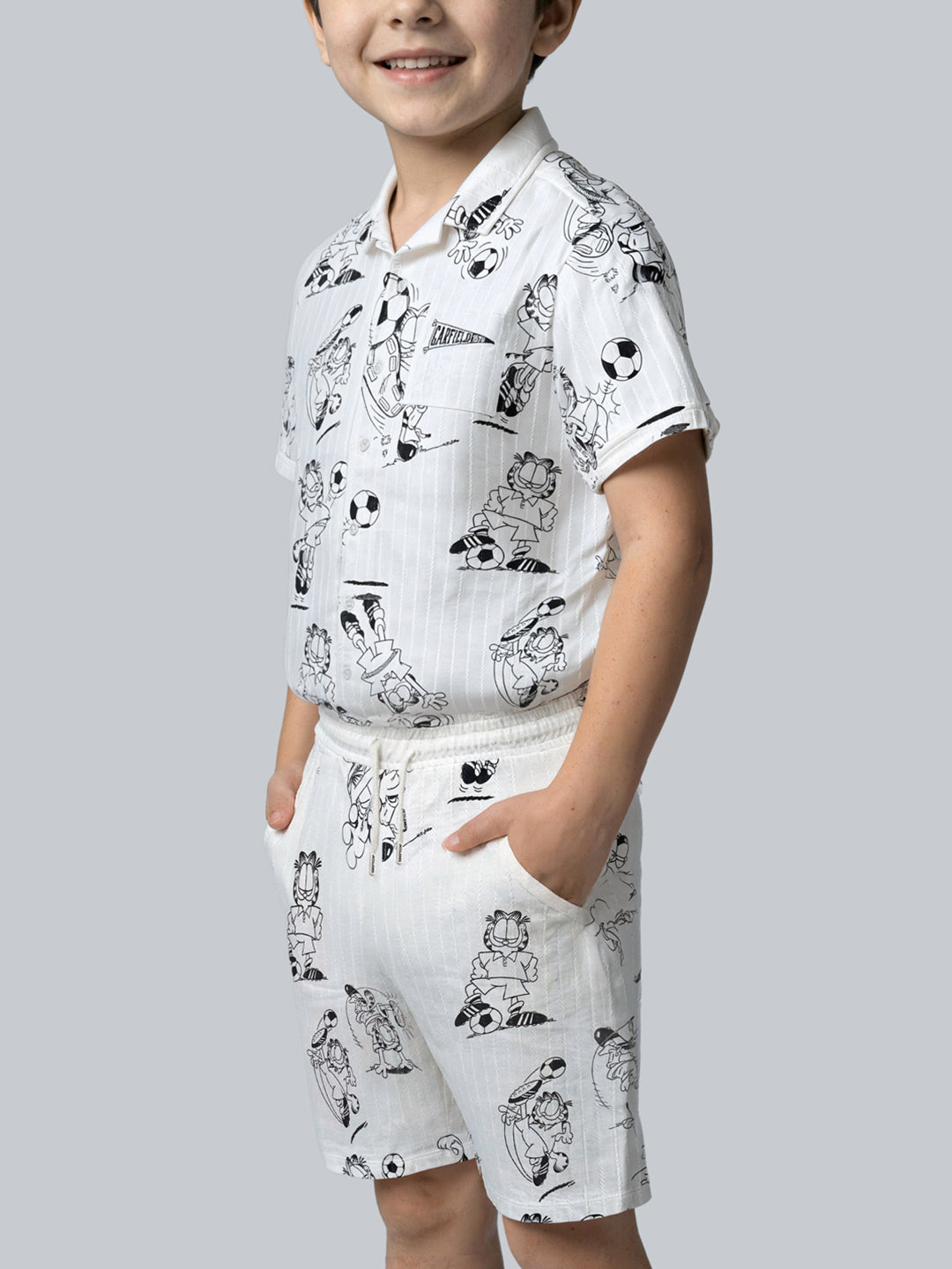 Boys Garfield Print Casual Shorts - 2/3Y
