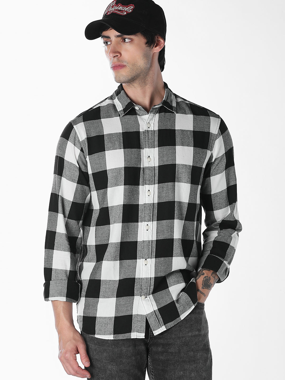 Men's Slim Fit Cotton Twill Checked Shirt In White - S