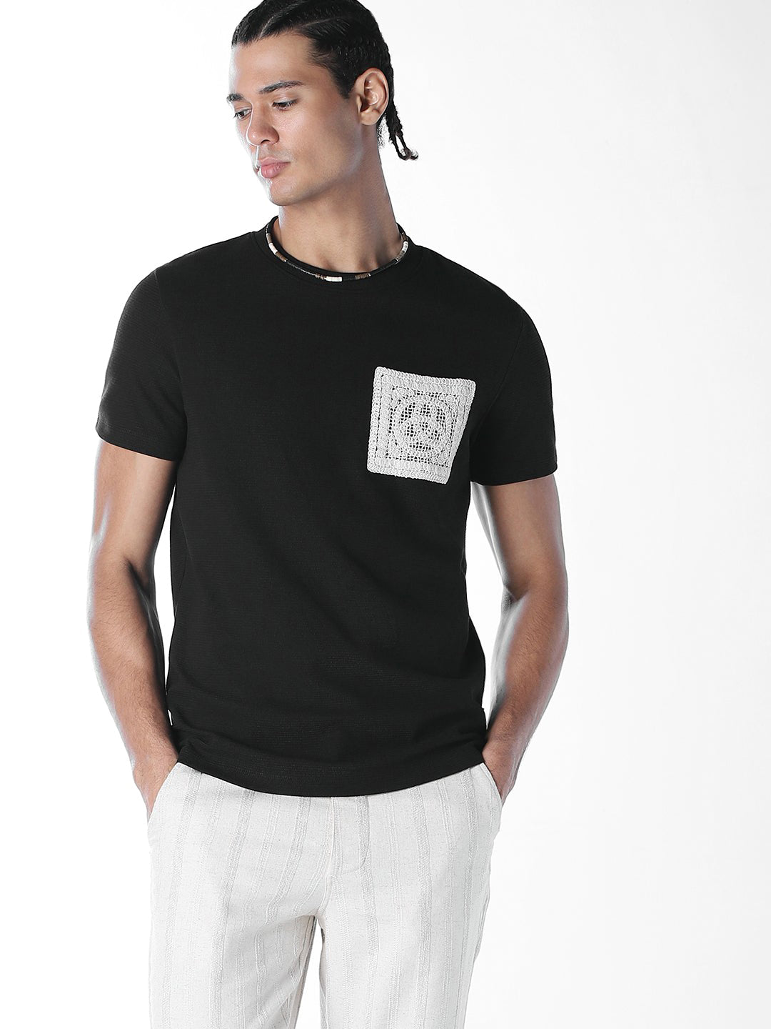Crochet Pocket Crew Neck T-shirt - S