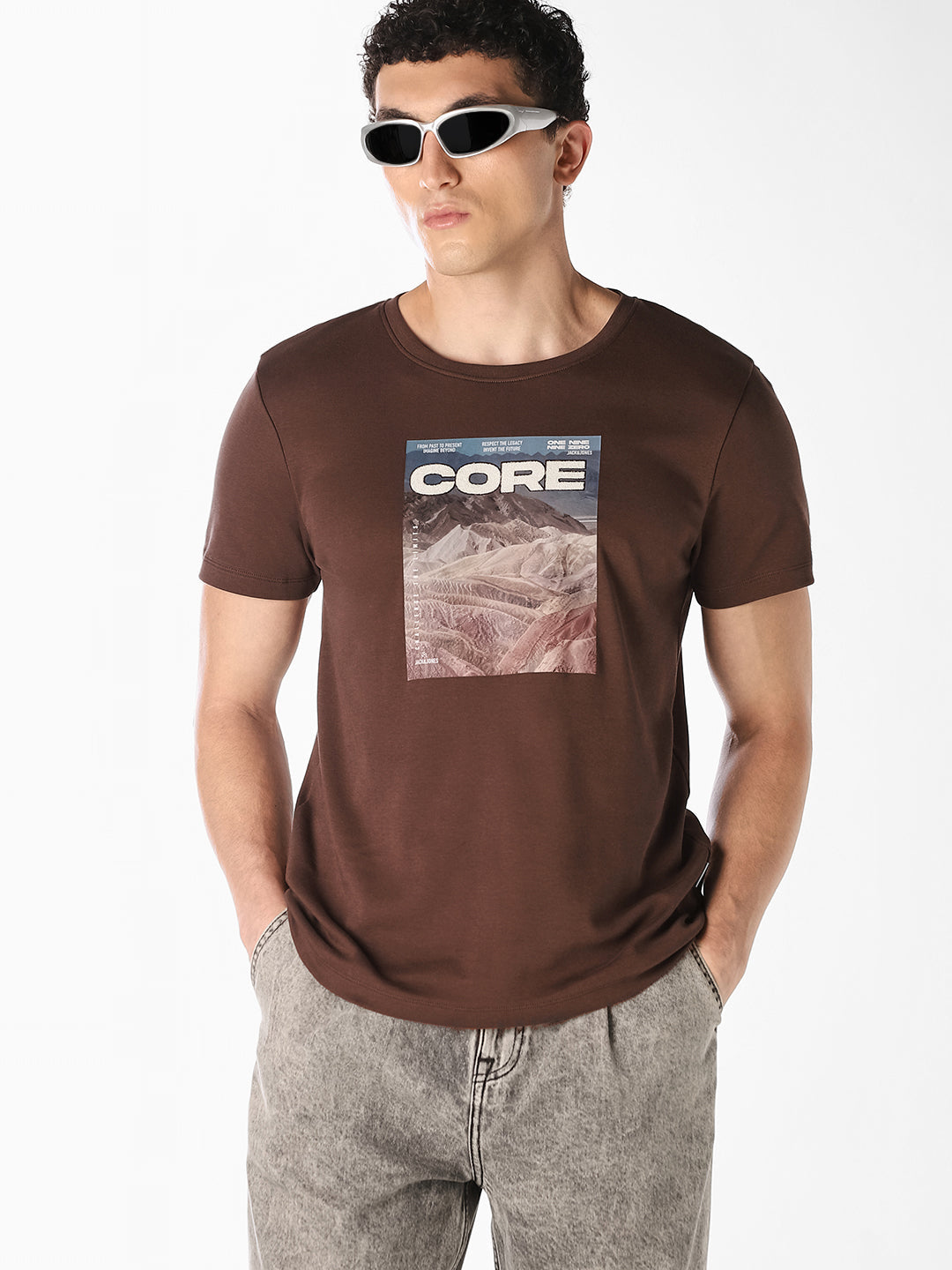 Brown Graphic Print T-Shirt - S